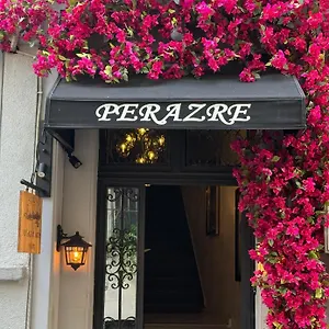 מלון Perazre **